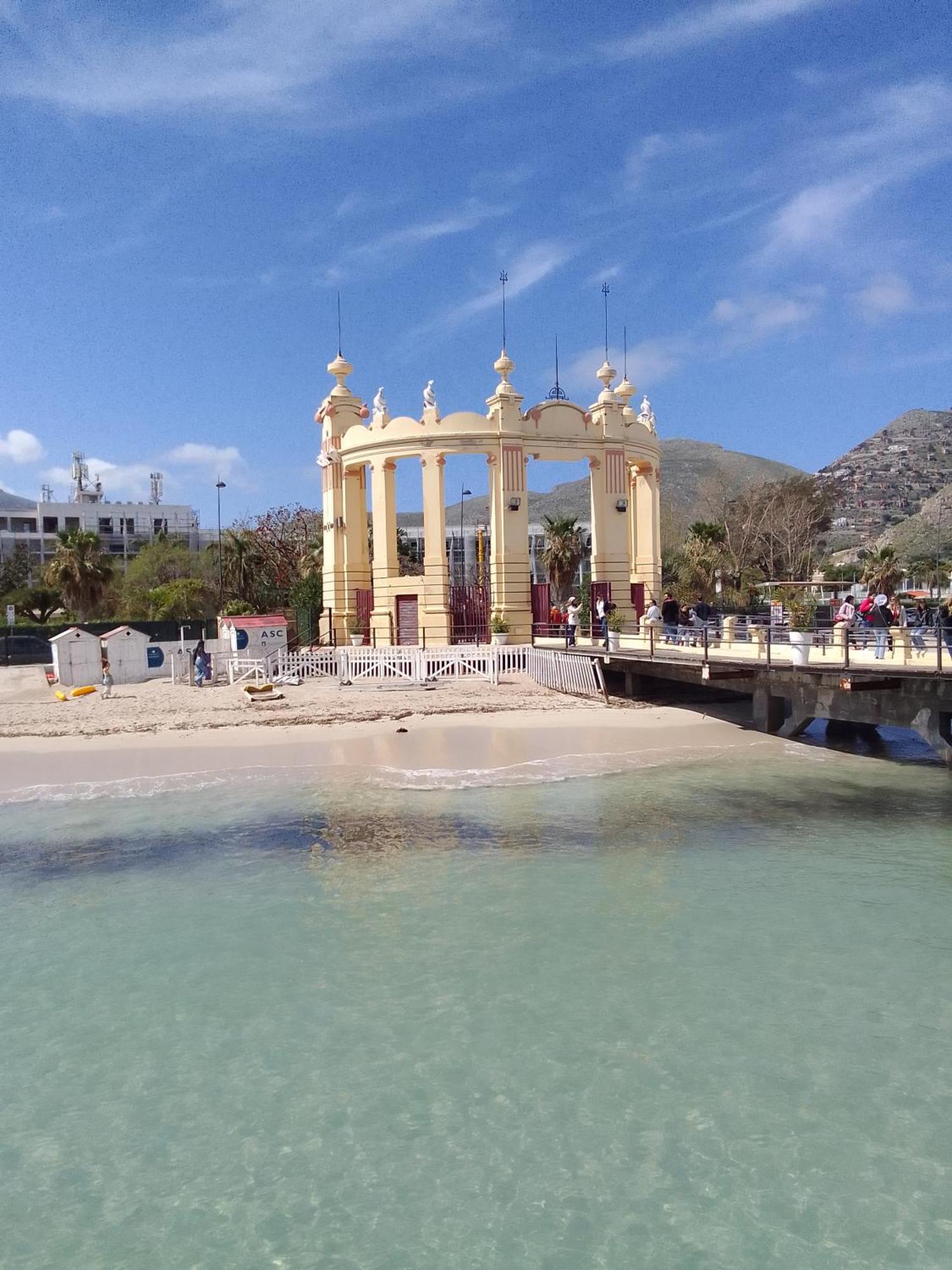 La Casetta Di Rosario Mondello Palermo Bagian luar foto